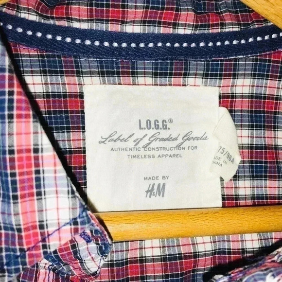 H&M Women’s 12 Large Lightweight Red Blue Plaid Long Sleeve Casual Button Down - Picture 4 of 4